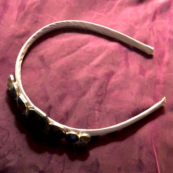 FINAL PRICE UNLESS BUNDLED! Awesome Silver matte satin bejeweled headband. - Picture 3 of 4